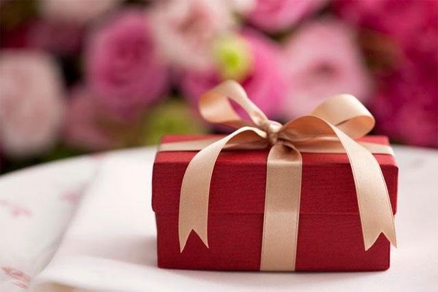 35 quà sinh nhật cho bạn thân nữ rẻ dưới 100k bất ngờ nhất